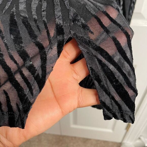 Vtg Womens Animal Print Blouse XL Black Velvet Burnout Button Up Dark Romantic - Picture 5 of 5